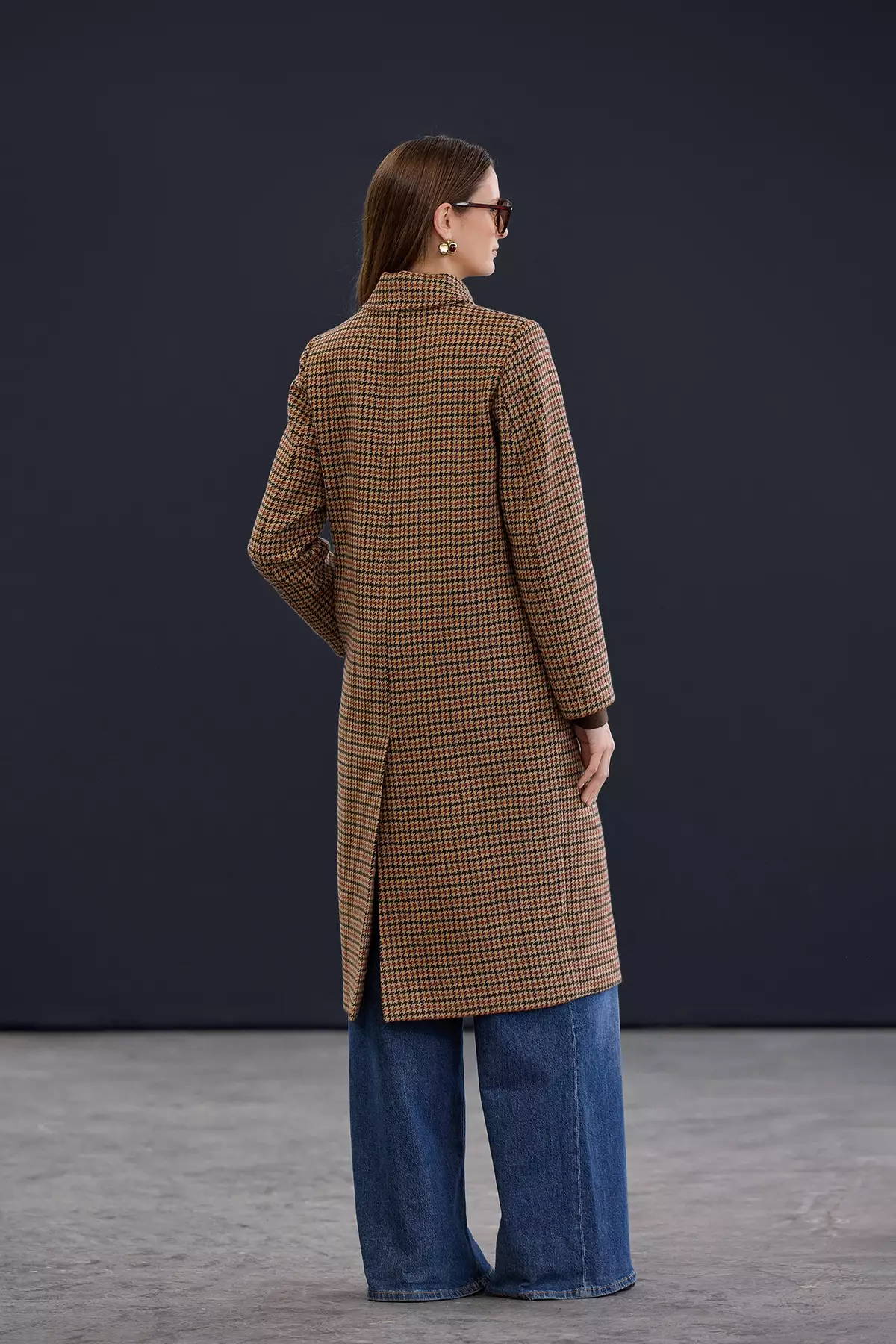 Trendyol Studio Beige Houndstooth Mono Closure Regular Long Cashmere Coat Twoaw26Kb65