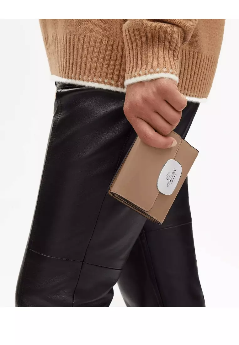 新作★Coach★Eliza Small Wallet CT985 Buy Coach Eliza Small Wallet With Leather Covered Closure in