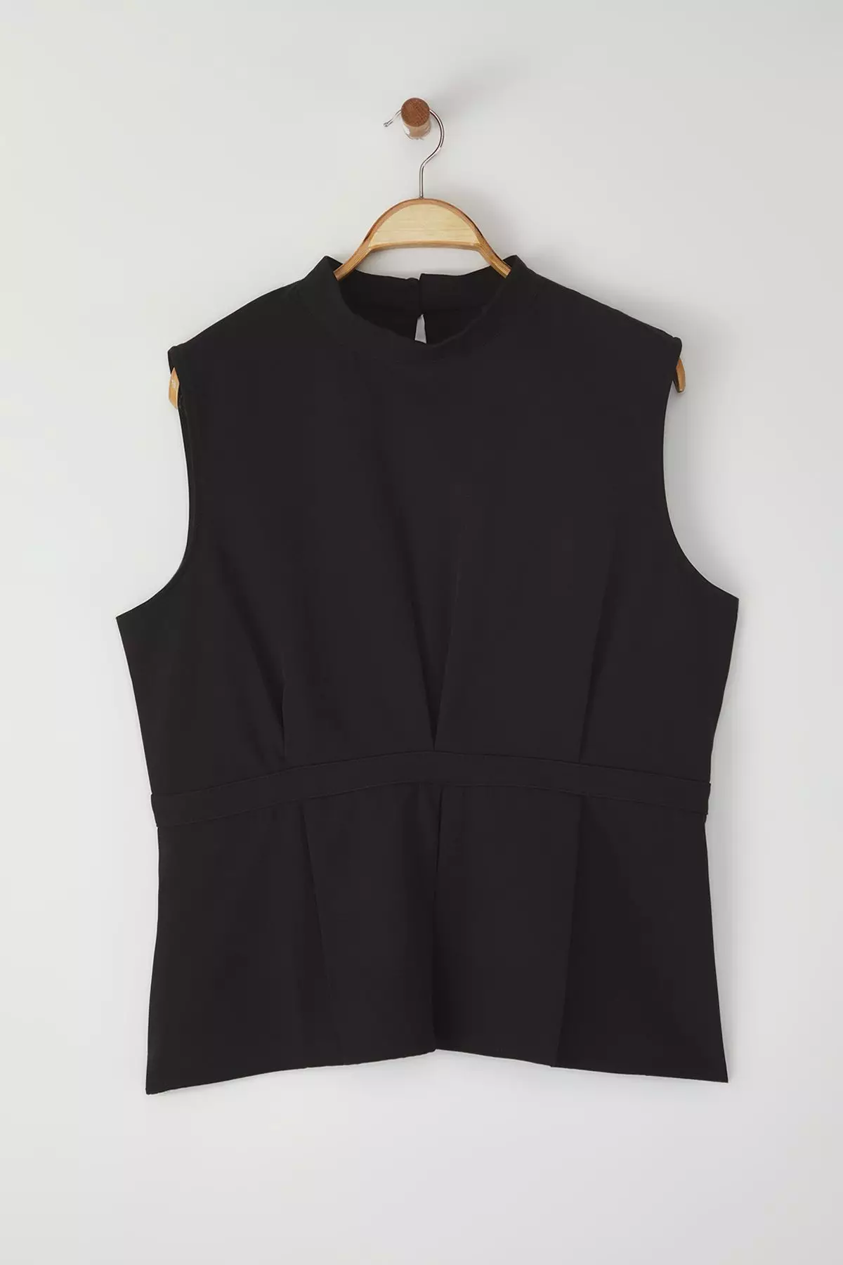 Plus Size Sleeveless Woven Blouse