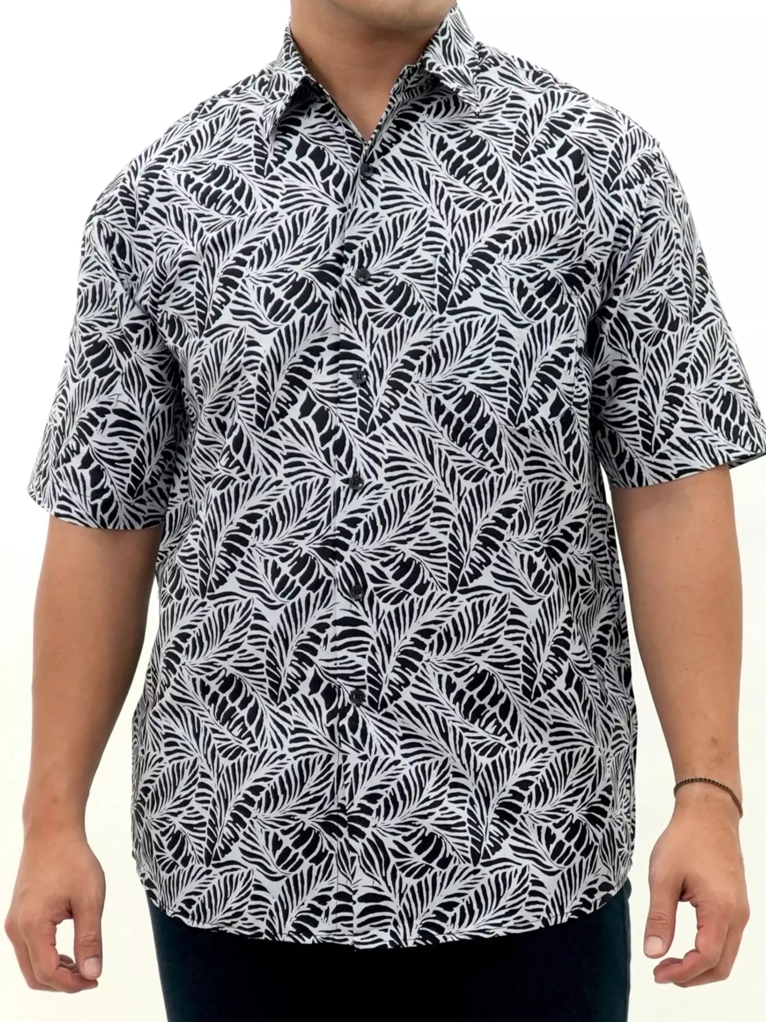 Kemeja Lengan Pendek Abu Hitam Motif Daun 16846