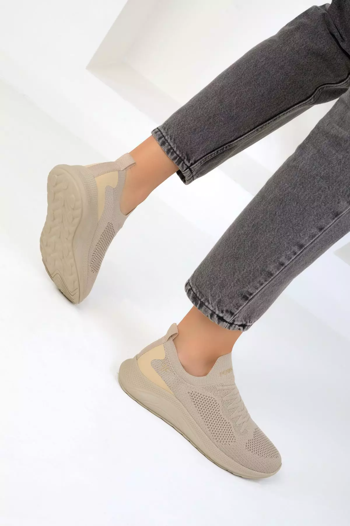 Round Toe Knit Shoes