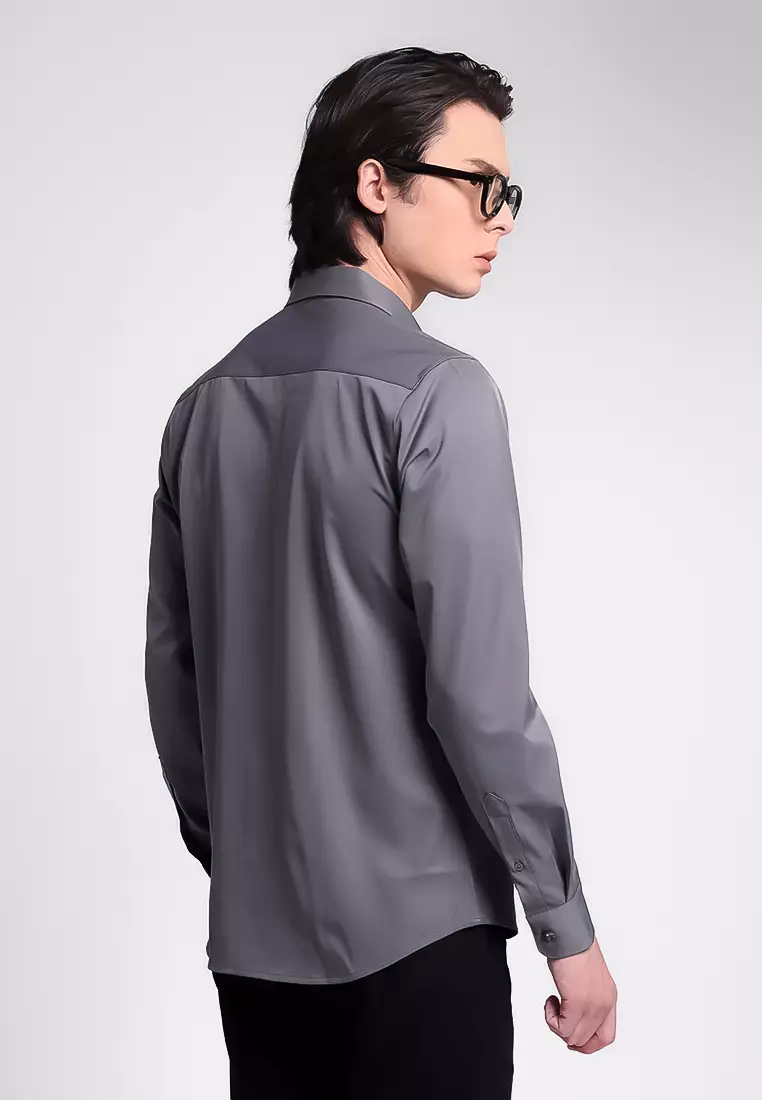 MANZONE -  Kemeja Lengan Panjang Pria Wilder 04 Slim Fit - Dark Grey Warna Grey_Dark