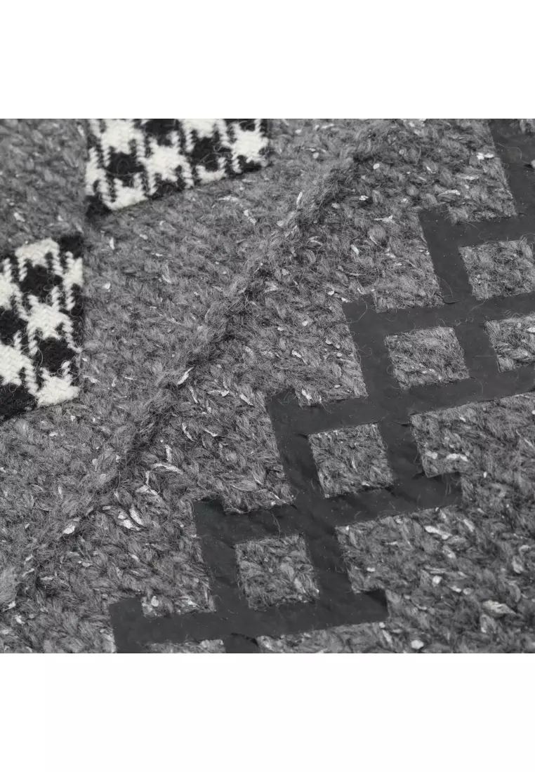 Pre-Loved Chanel Scarf check houndstooth pattern cashmere gray black white