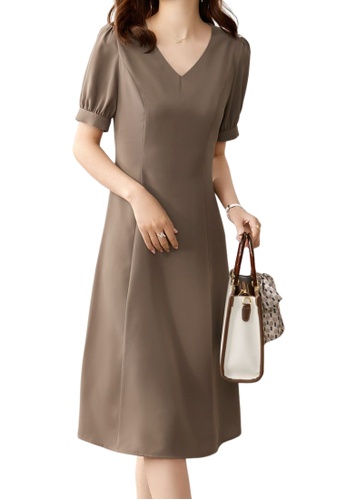OUNIXUE brown Vintage Solid Slim Fit Dress 4D014AAD910D2EGS_1
