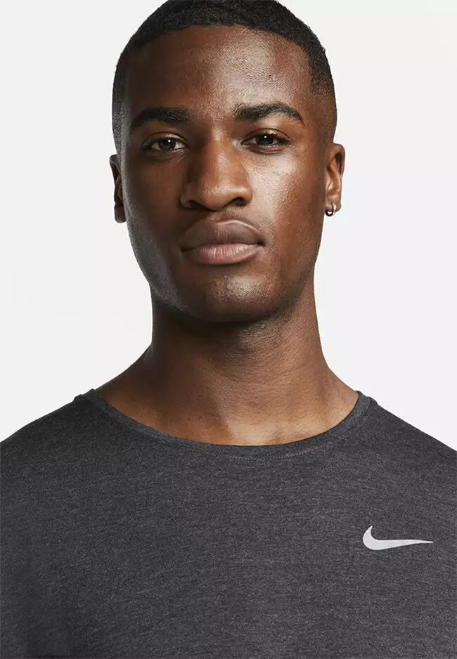 Buy Nike Men's Dri-FIT Dvn Core Short Sleeves Tee 2024 Online | ZALORA ...