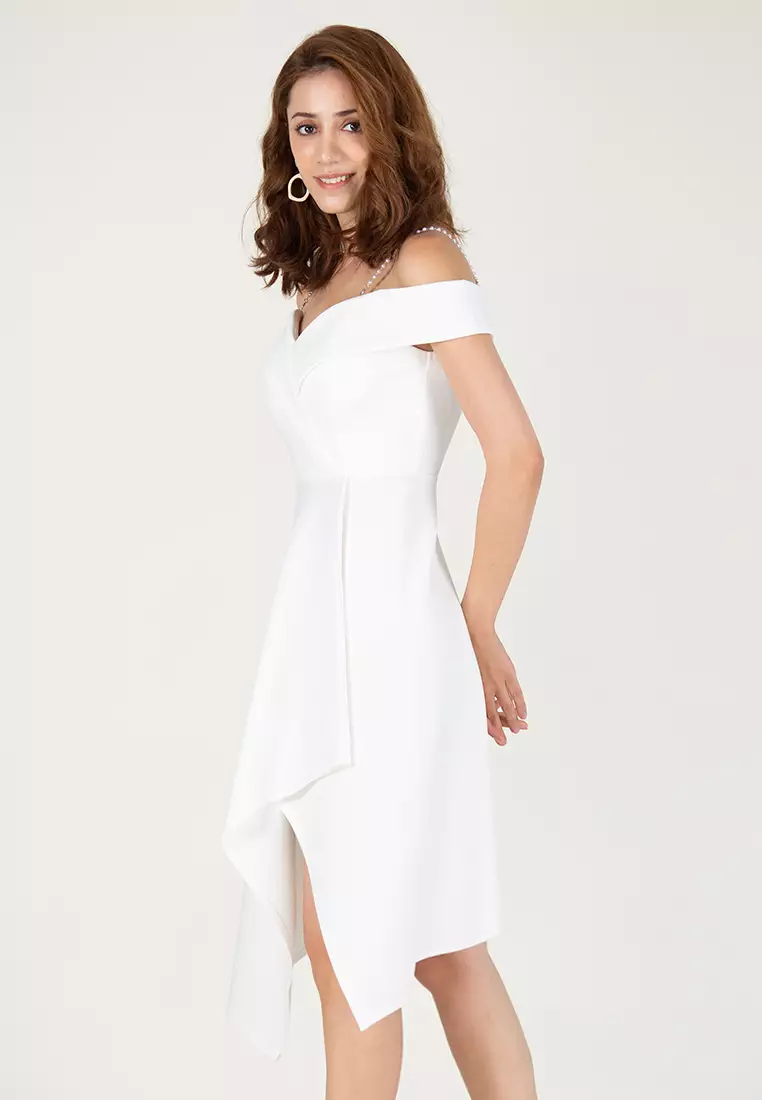 一字肩伞摆中长连衣裙