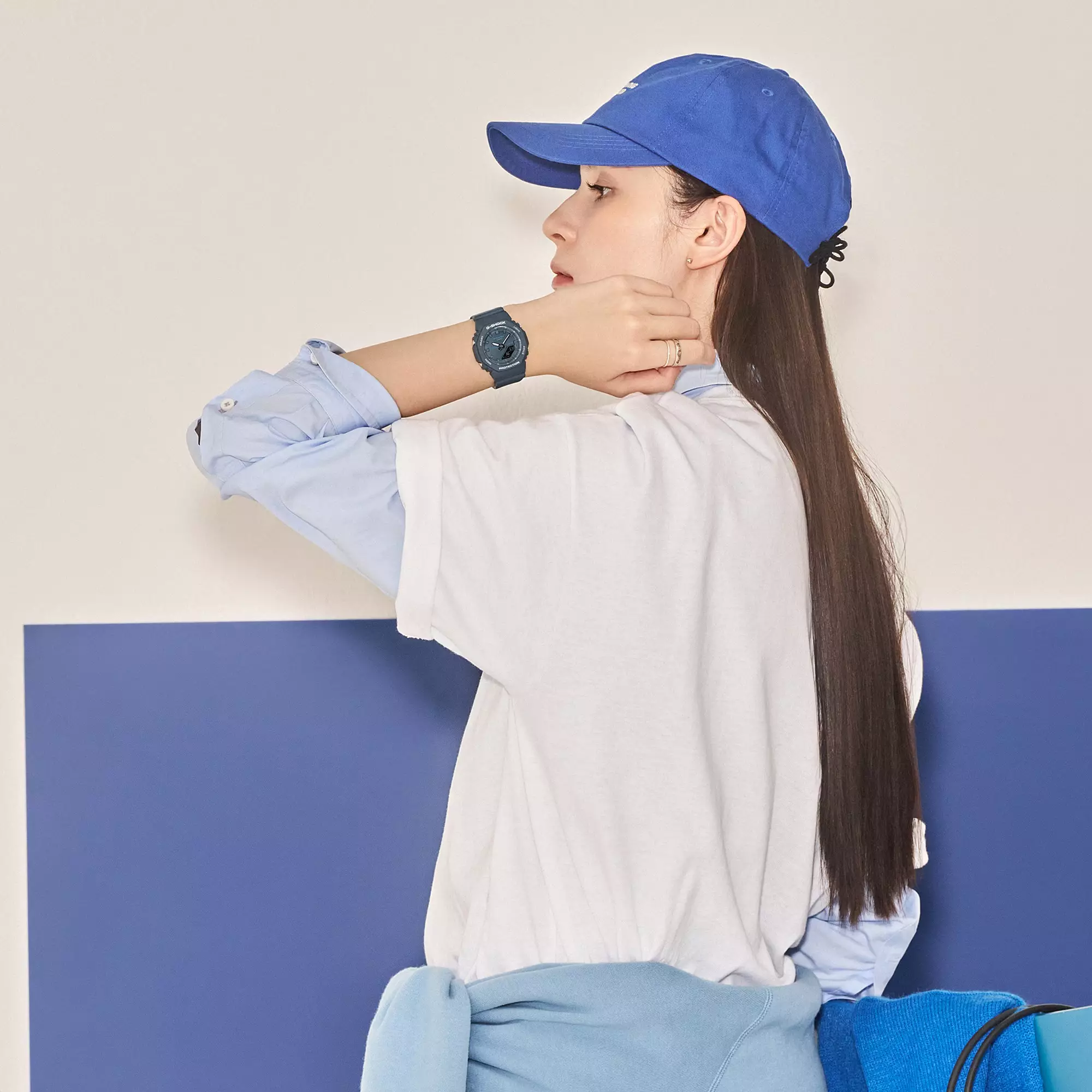 Casio G-SHOCK Jam Tangan Wanita dengan format Analog Digital GMA-P2100BA-2ADR