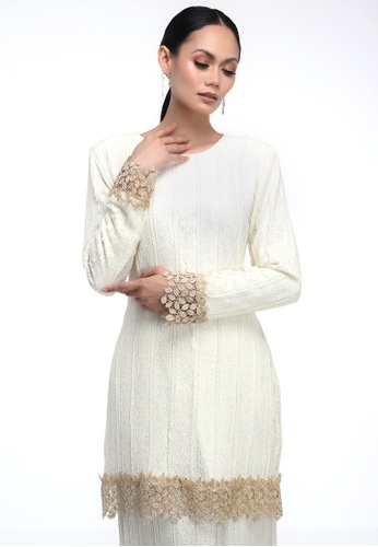 Buy Nikah by Propaganda - Kurung Klasik from Propaganda at Zalora
