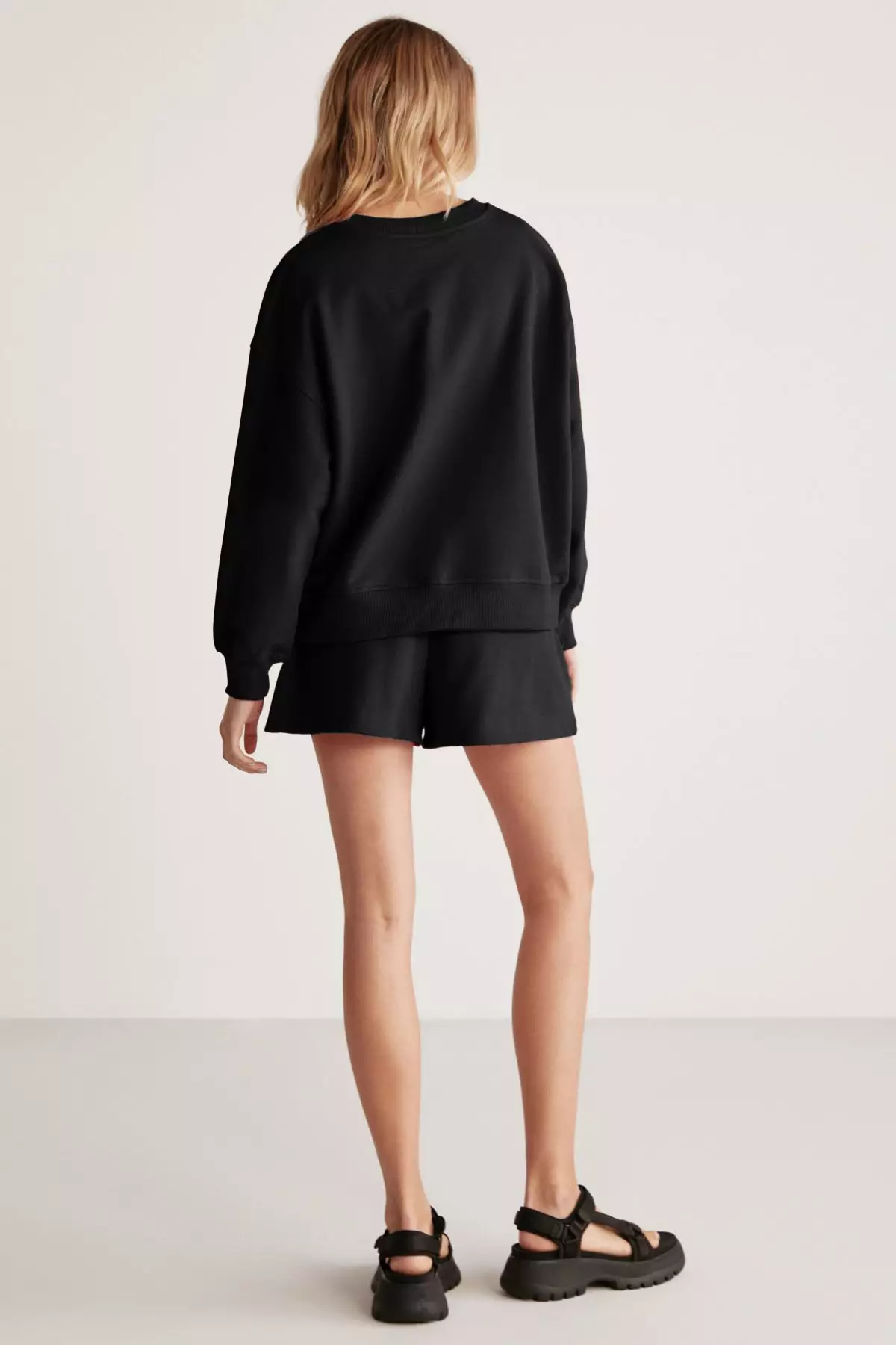 Carrol Embroidered Shorts