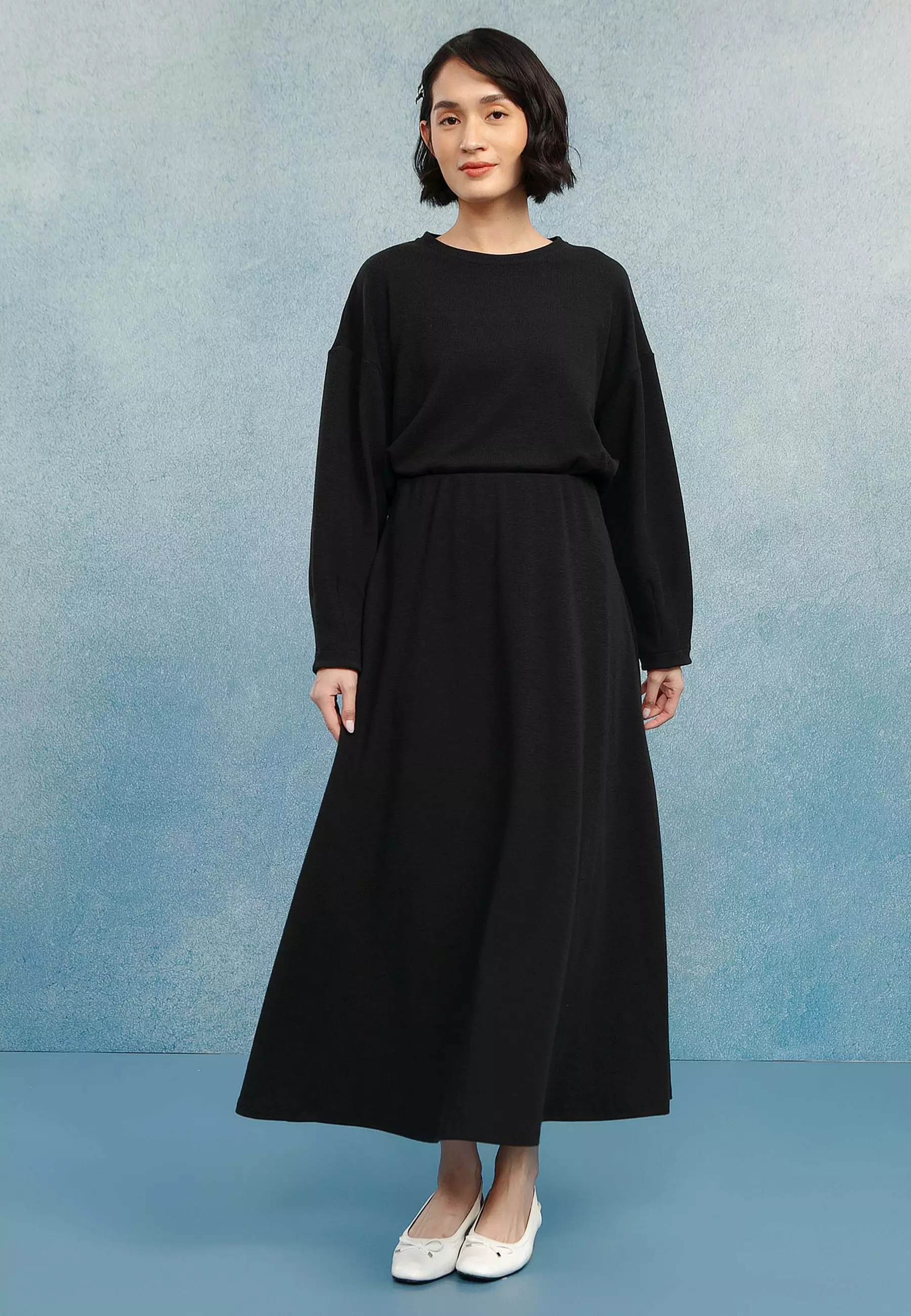 HijabChic Della Black Skirt - Rok Knit Lembut Karet Pinggang Siluet A-Line