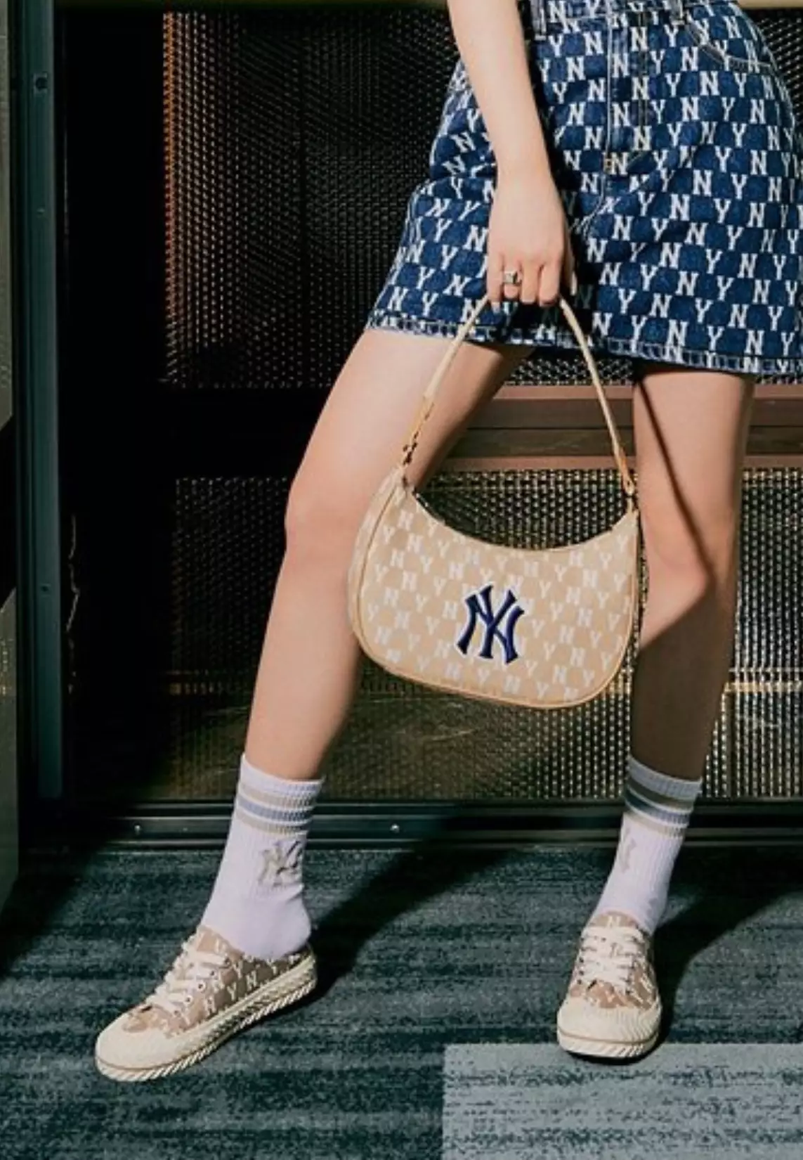 Jual MLB Korea Playball Mule Monogram - NY Beige Original