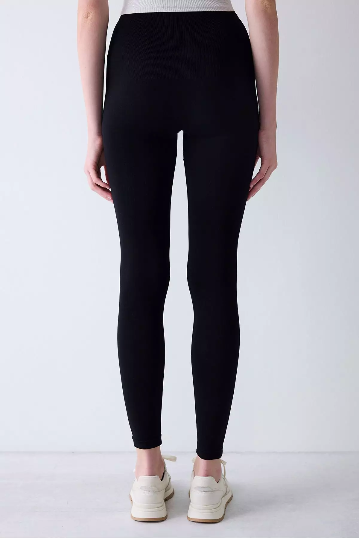 Seamless Black Maternity Leggings