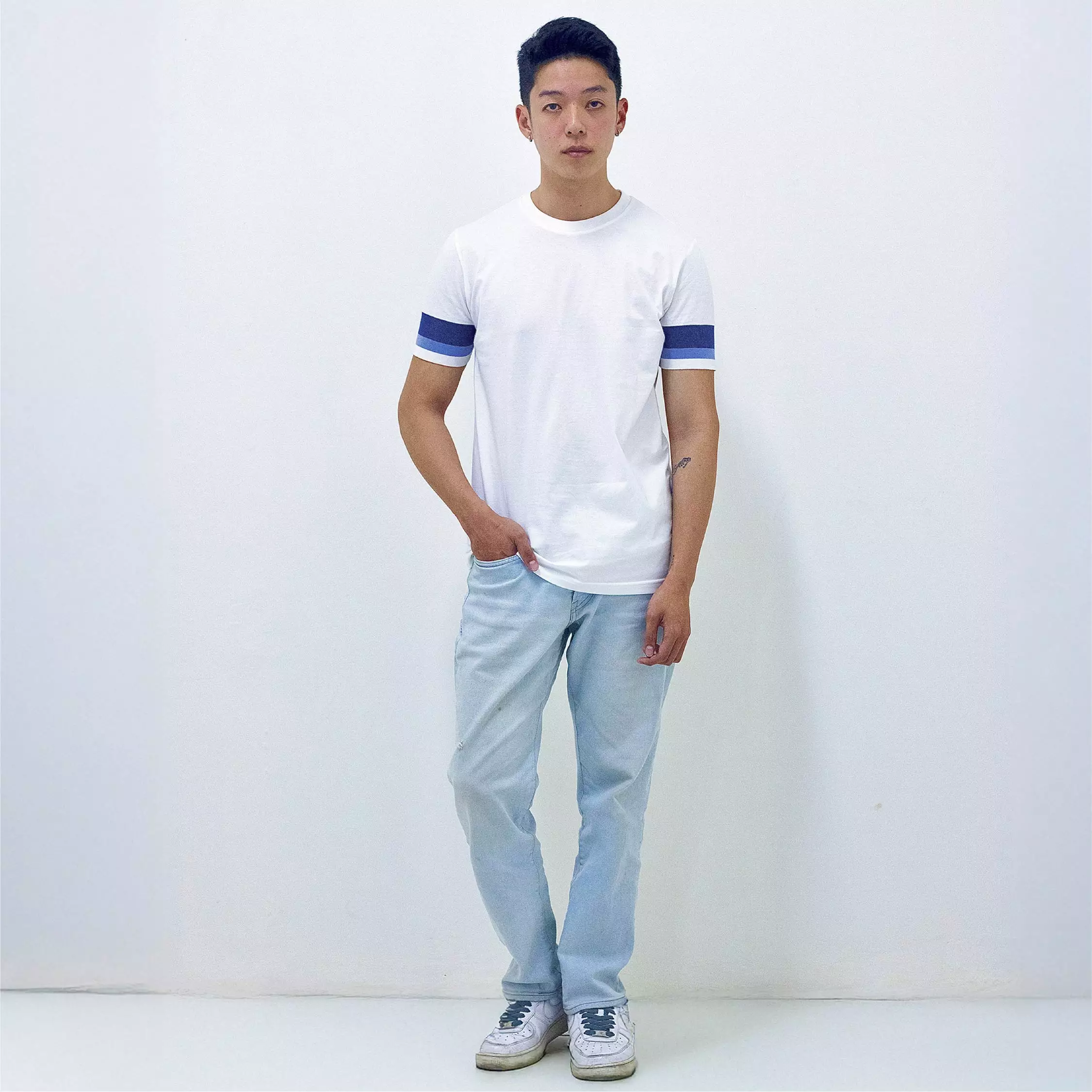 Kale Dios White Denim / Tshirt Pria Premium Cotton  Lengan Pendek