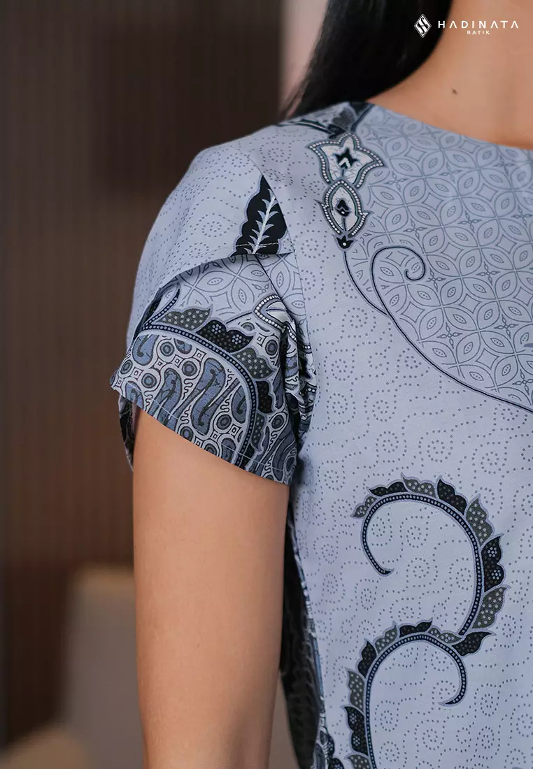 Hadinata Batik Wanita Superfine Blouse Pendek Mahija Grey