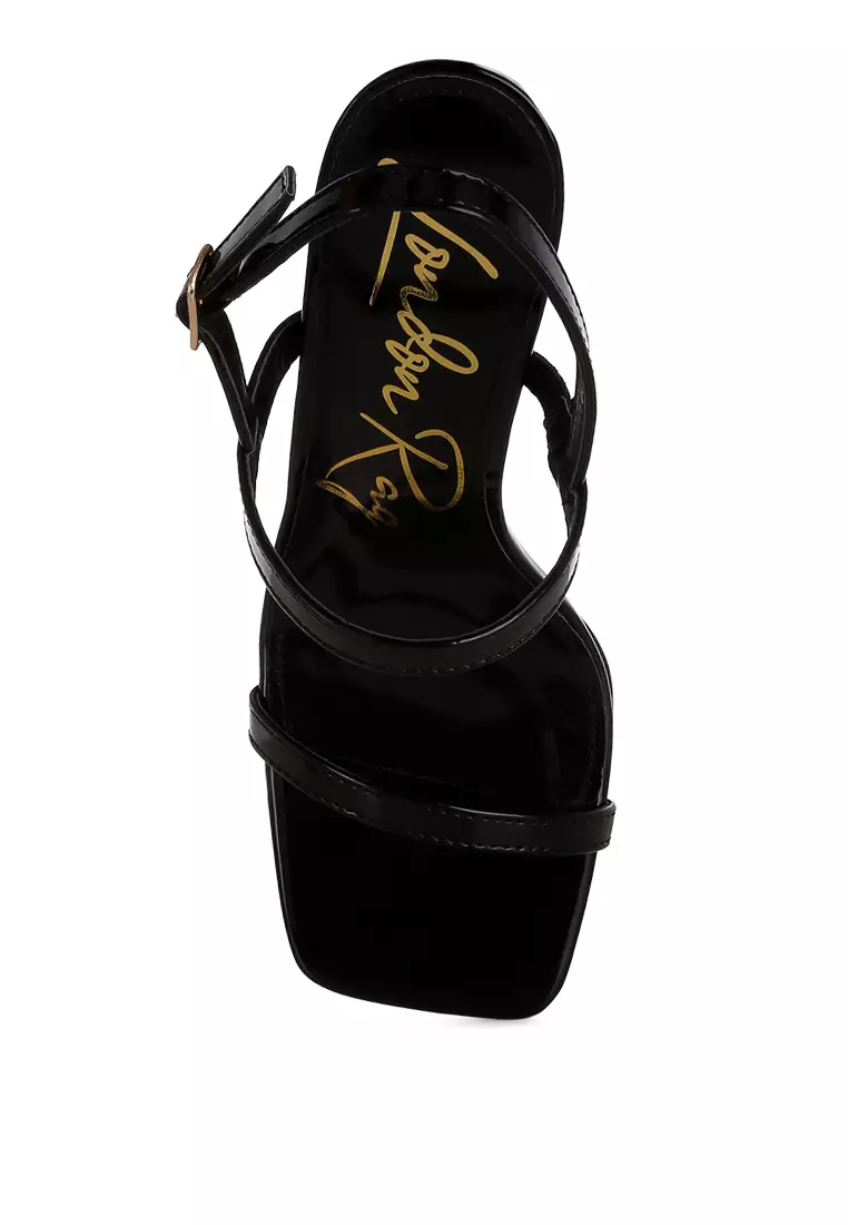 Fantasy Wedge Heel Sandals in Black