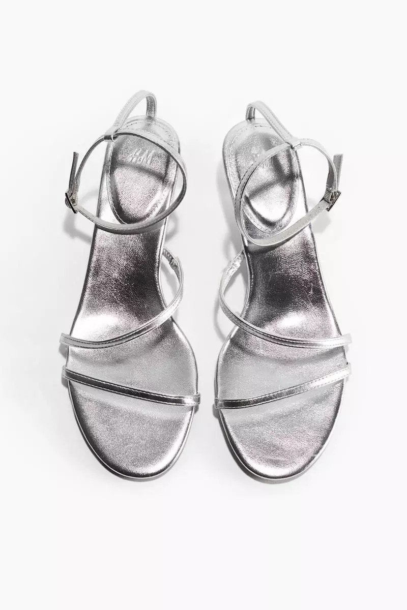 Heeled strappy sandals