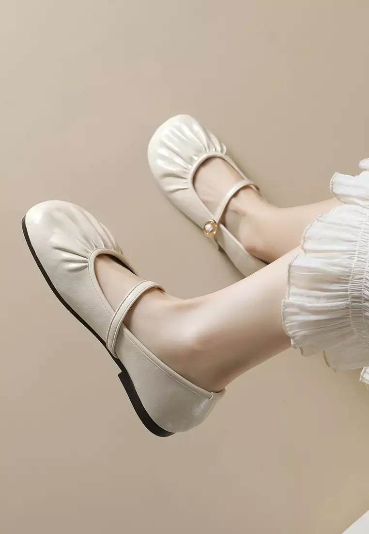 Needle Buckle Strap Pleated Mary Jane Shoes WW993-9