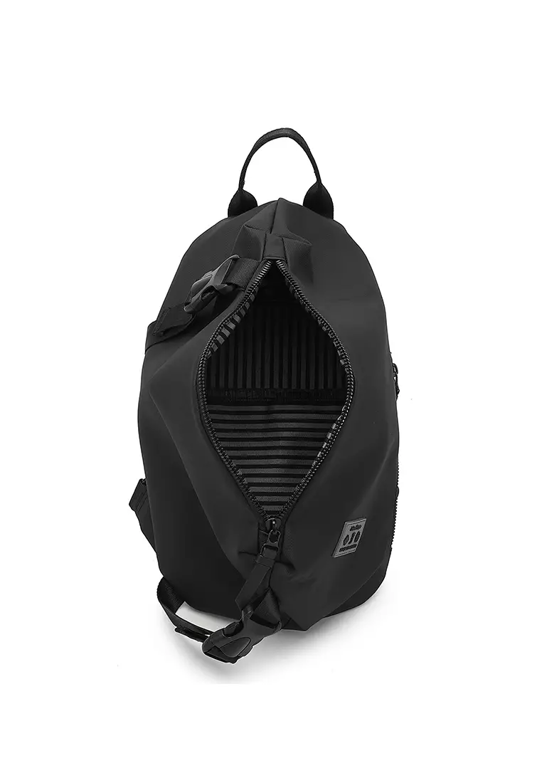 Men's Chest Bag / Sling Bag / Crossbody Bag (Tas Dada / Tas Selempang Pria) - Hitam