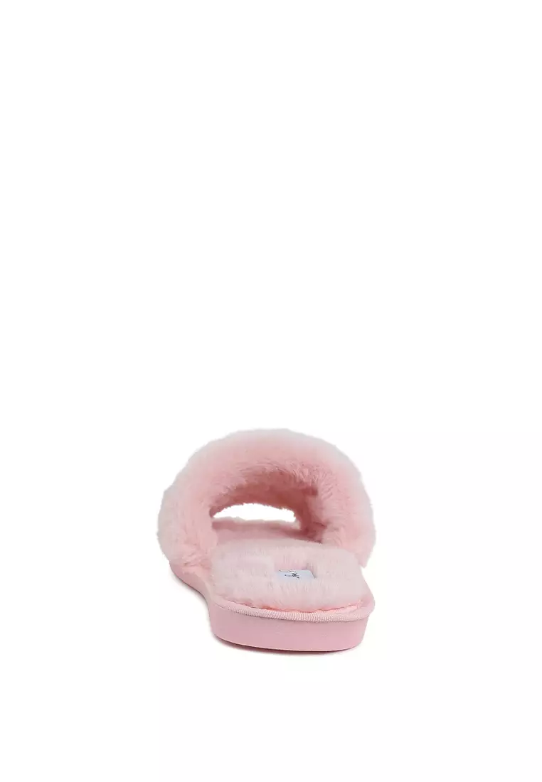 Fur Sliders in Pink