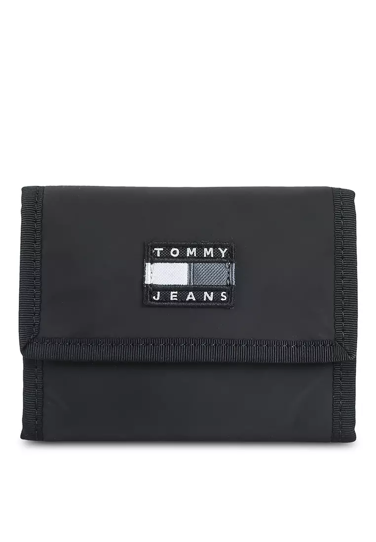 Buy Tommy Hilfiger Heritage Trifold Wallet in Black 2024 Online