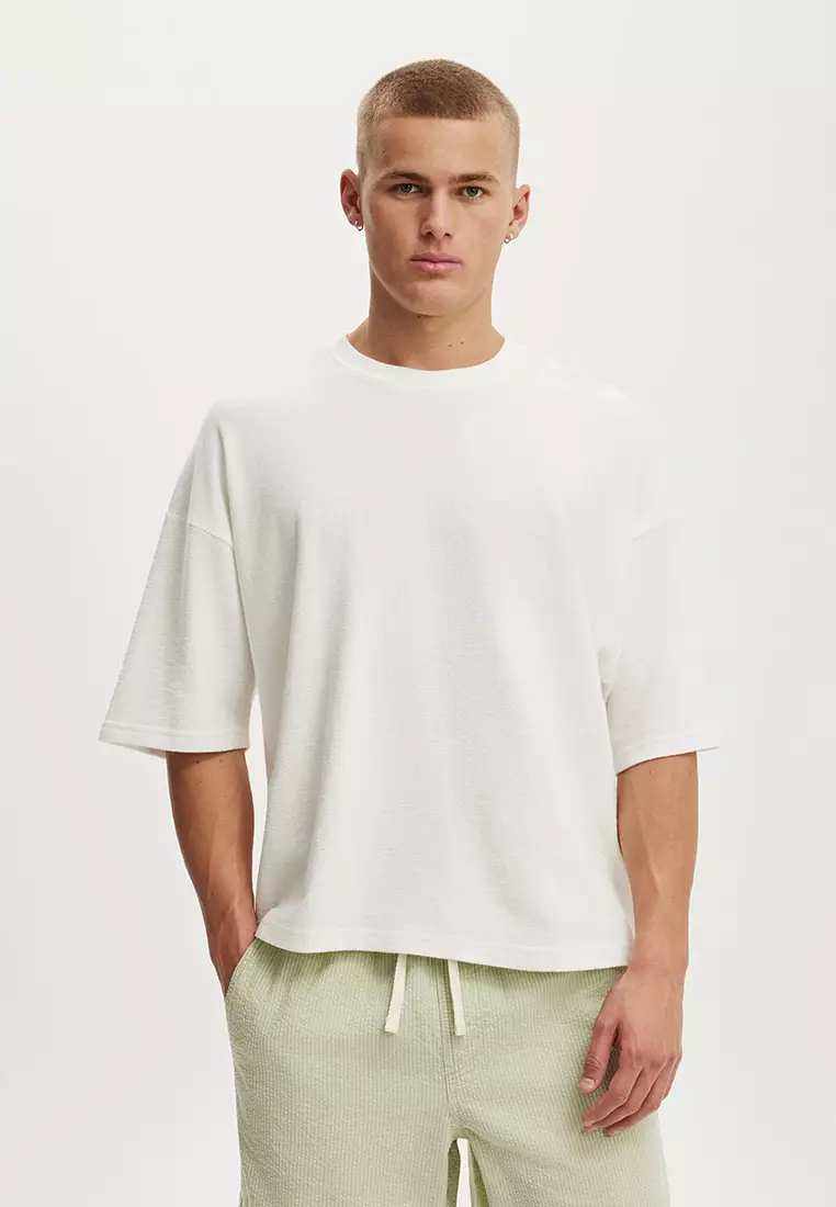 Cropped Fit T-Shirt