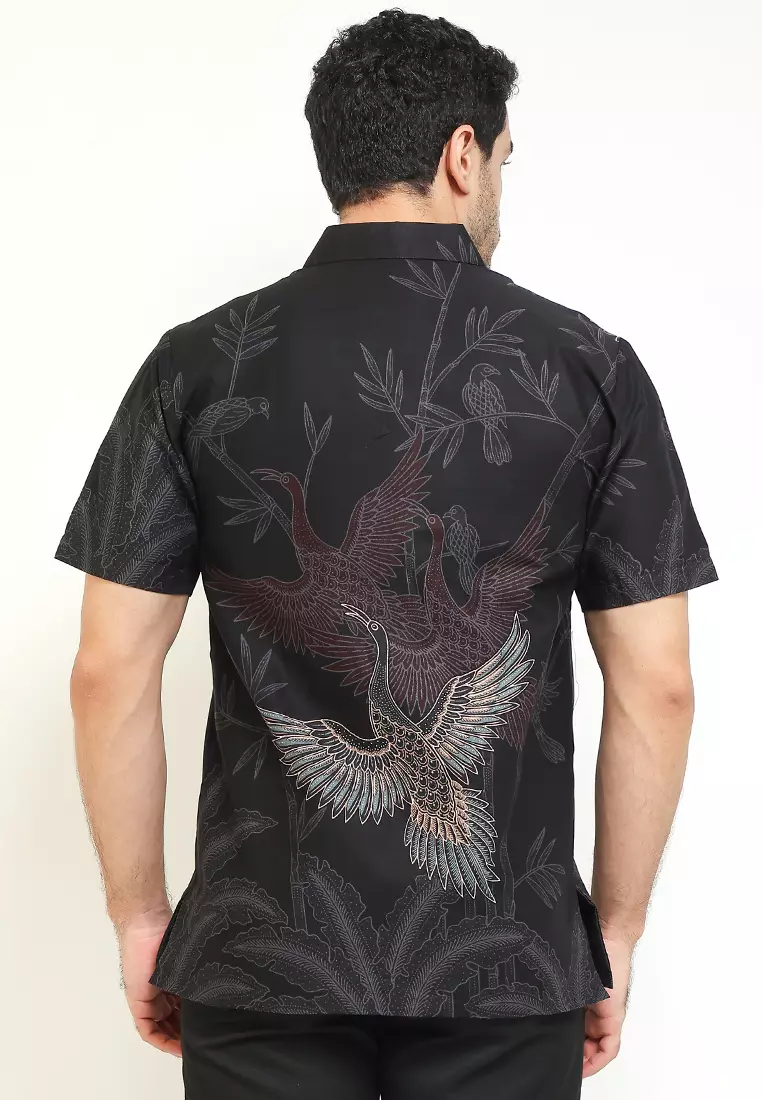 Hem Lengan Pendek Pria Reguler Fit Full Furing Rianty Narendra Black