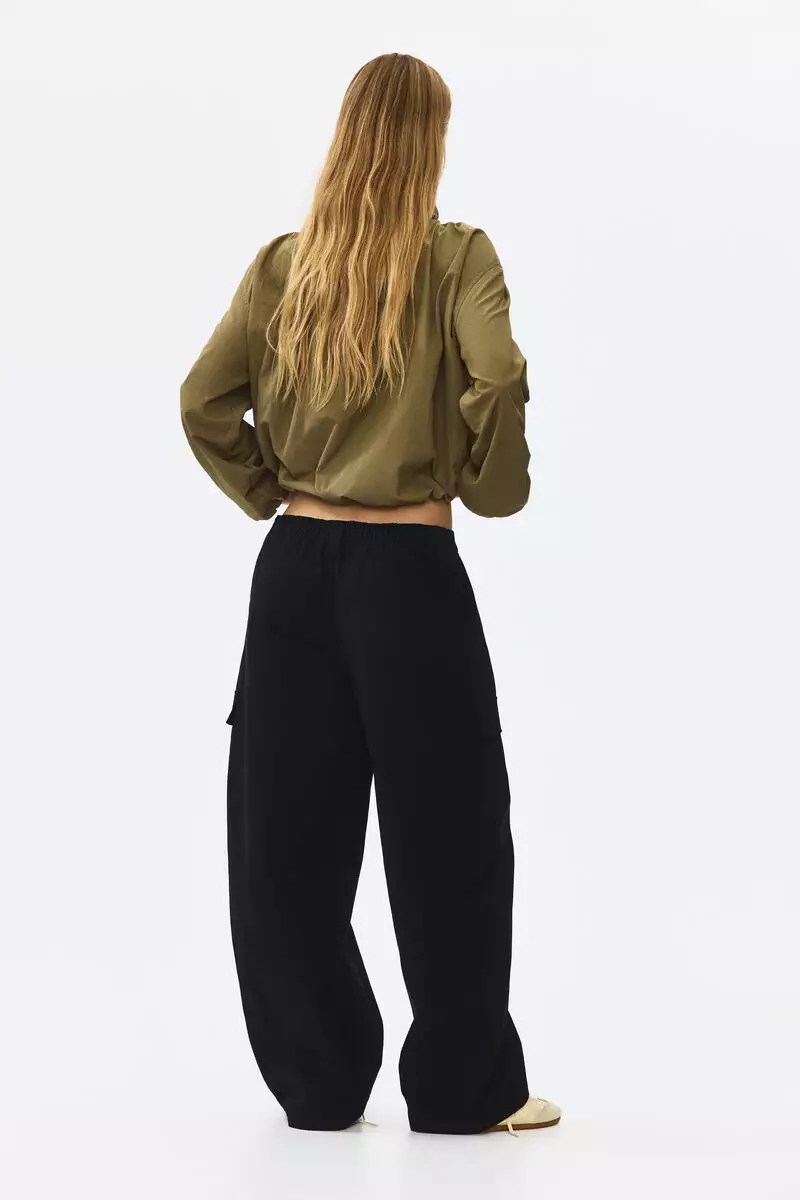 Barrel cargo trousers