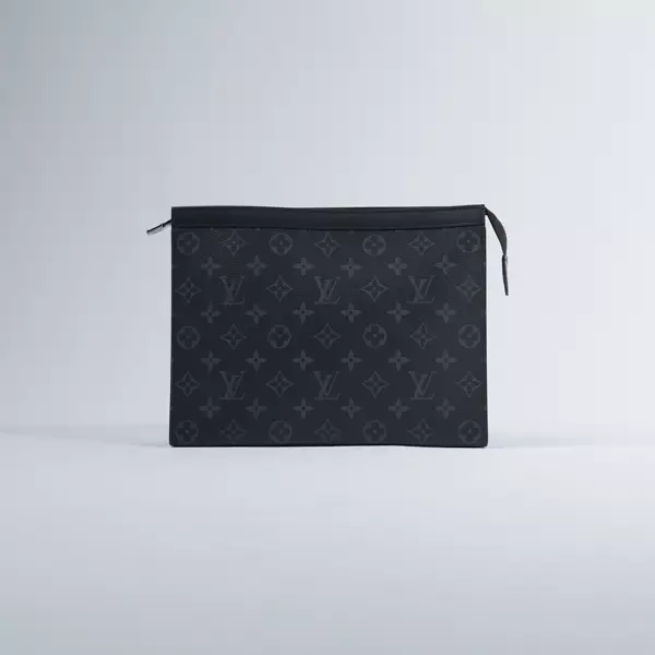Tas LOUIS VUITTON LV ECLIPSE VOYAGE BLACK POCHETTE CLUTCH 100% ORIGINAL