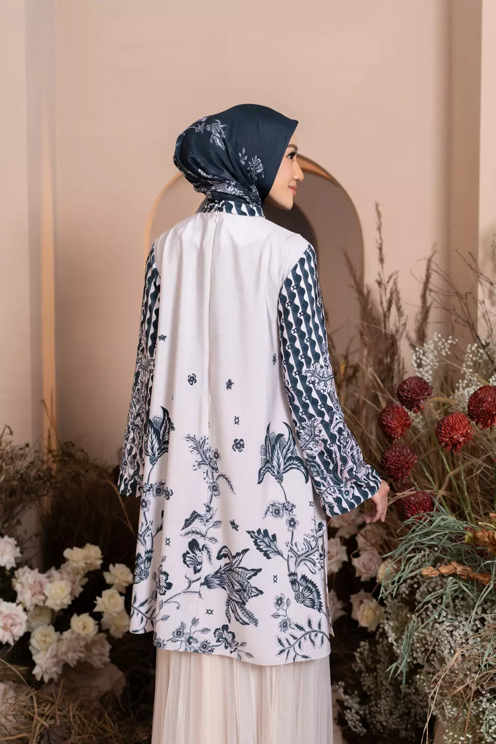 Klamby - Semantik Tunic Raven Light