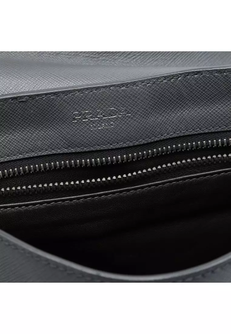 Pre-Loved Prada Saffiano Travel Messenger Bag