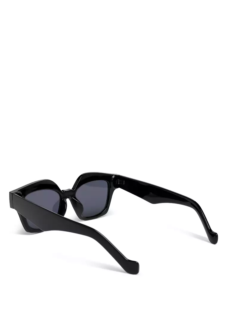 Kacamata Hitam Persegi Berwarna UV-Protected Dalam Warna Hitam