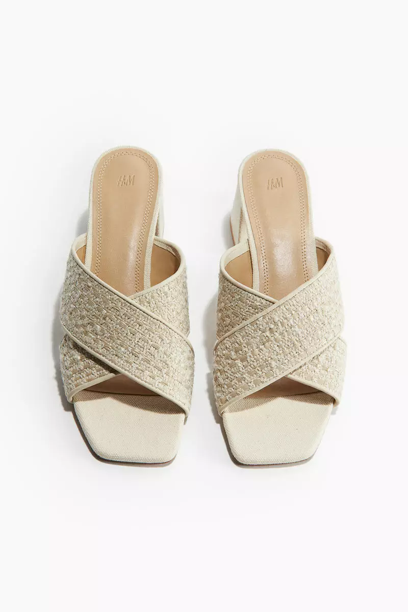 Textured mules