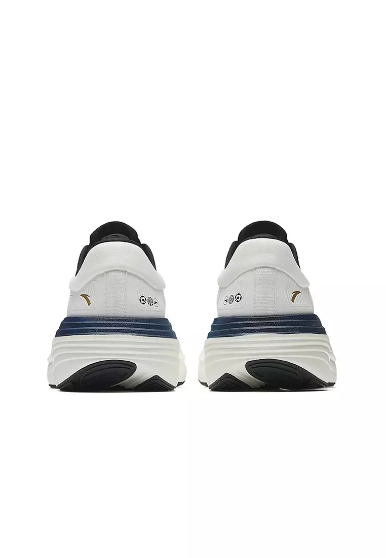 Men PG7 Travel 2s Running Shoes