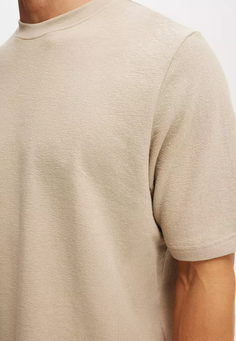 Cropped Fit T-Shirt