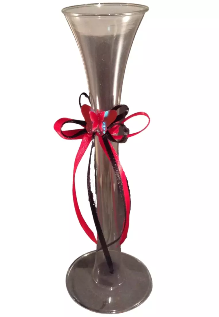V shaped champagne flutes deals