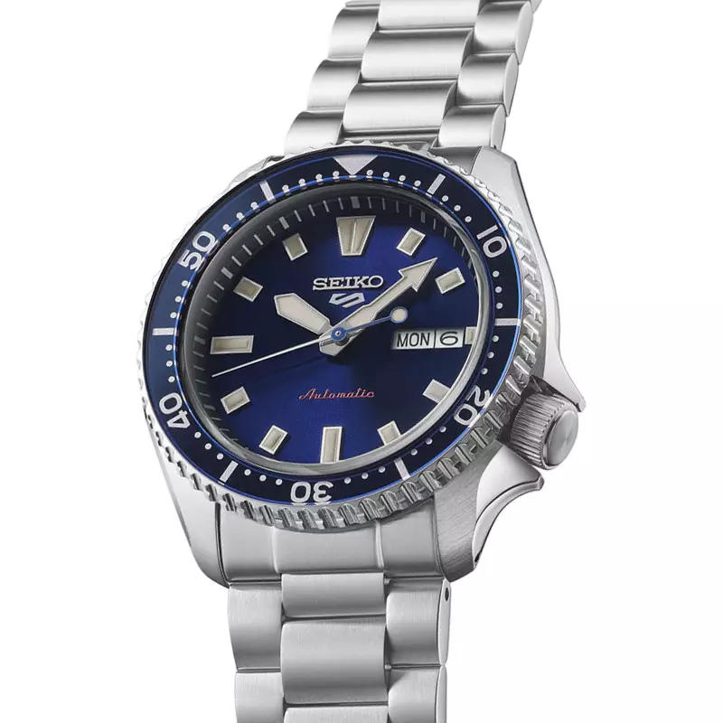 Jam Tangan Pria Seiko 5 Sports SRPL83K1 SKX Series Automatic Redux in Koniro Blue Dial Stainless Steel Strap