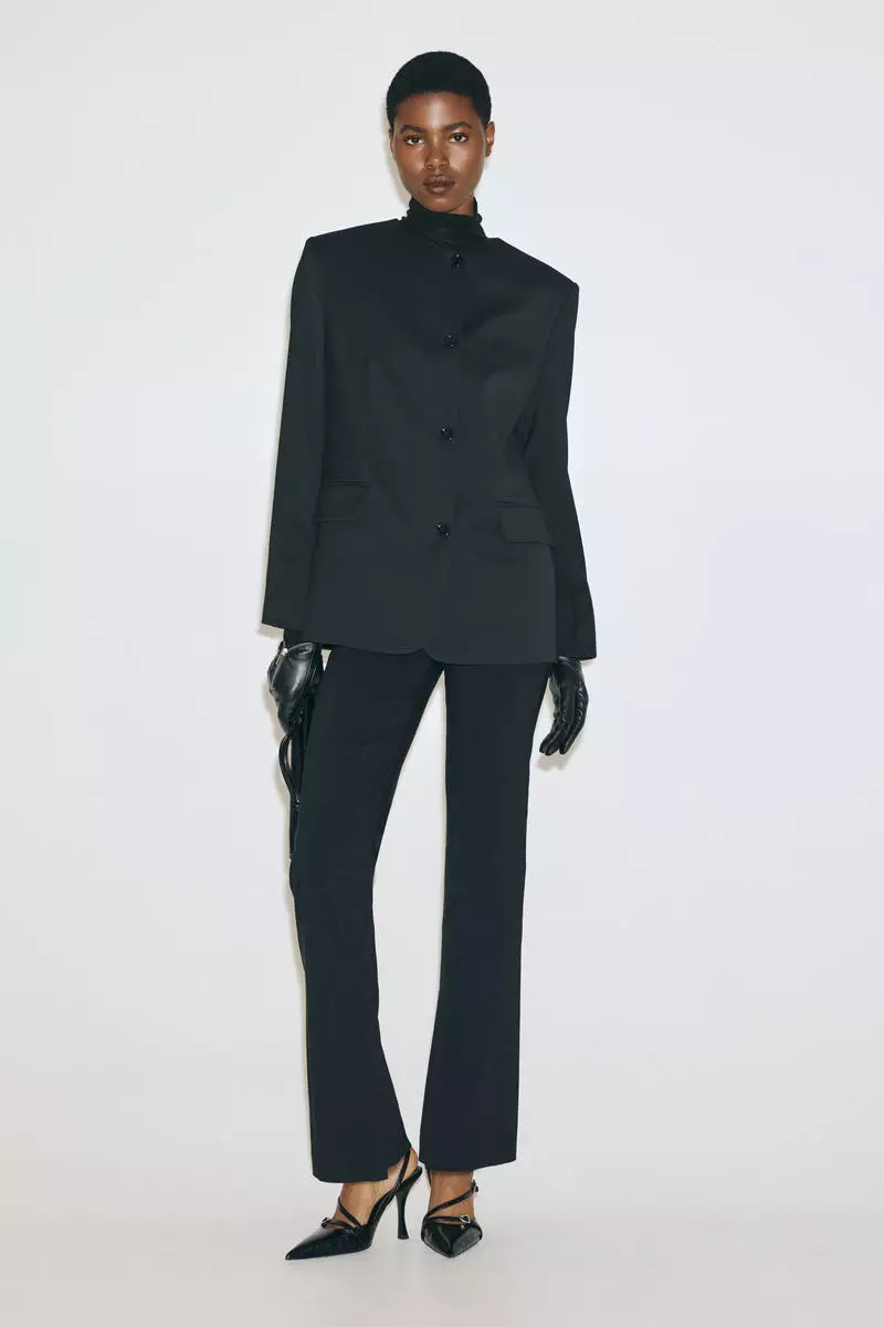 Collarless blazer