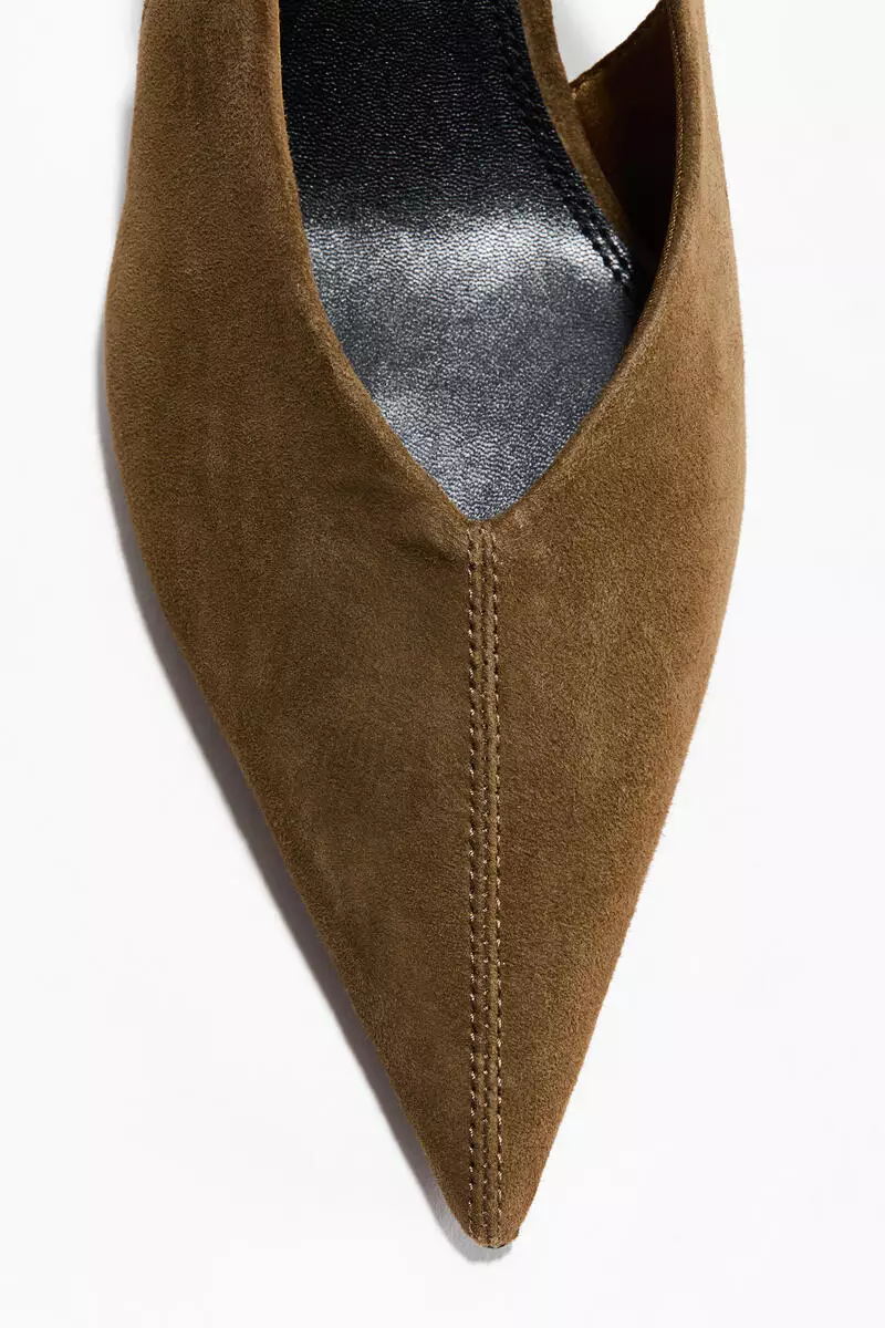 Kitten-heeled leather slingbacks