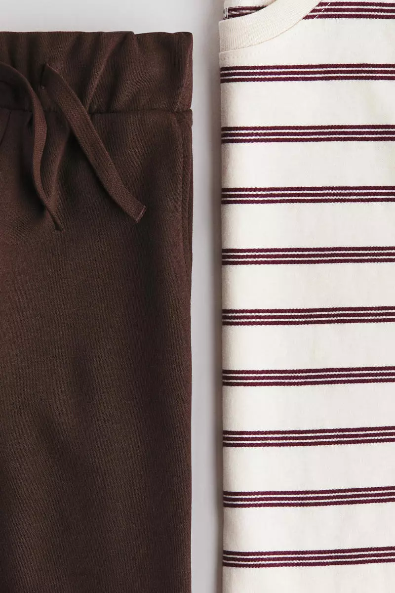 2-piece T-shirt and shorts set