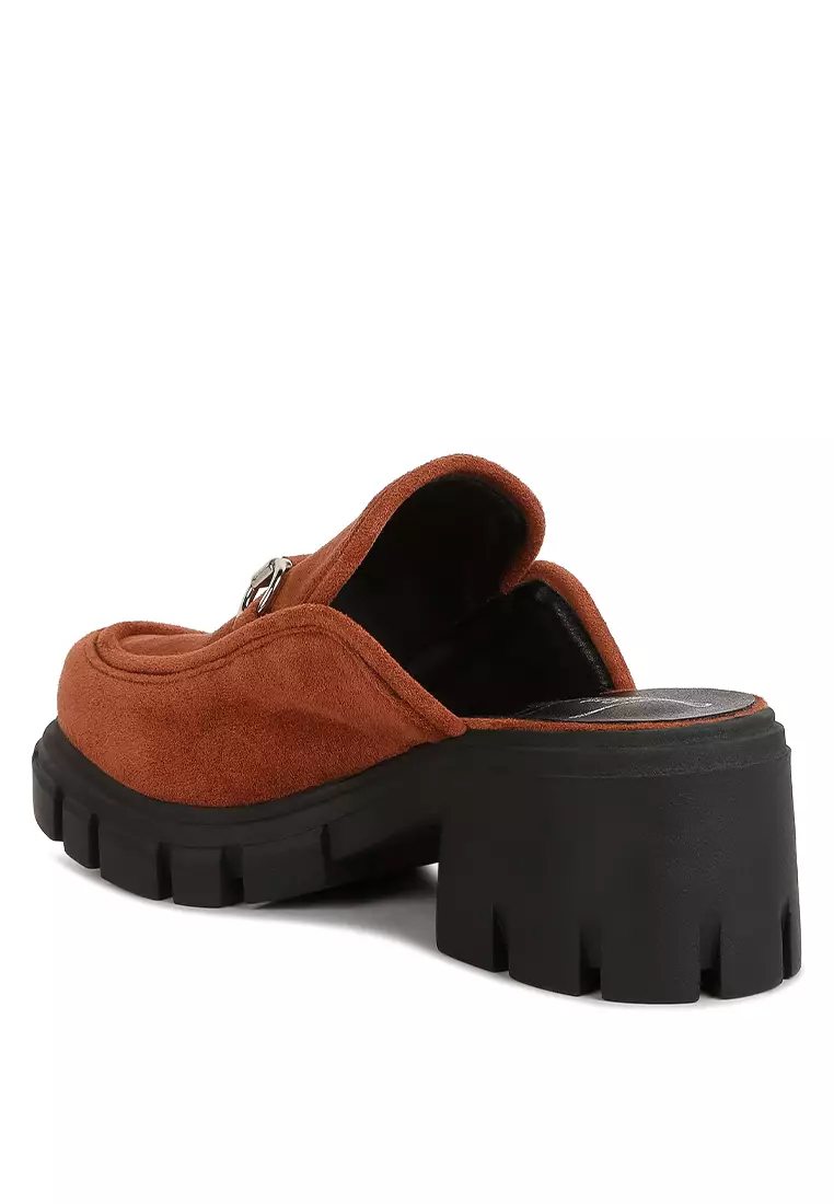 Beludru Tan Slip On Loafers