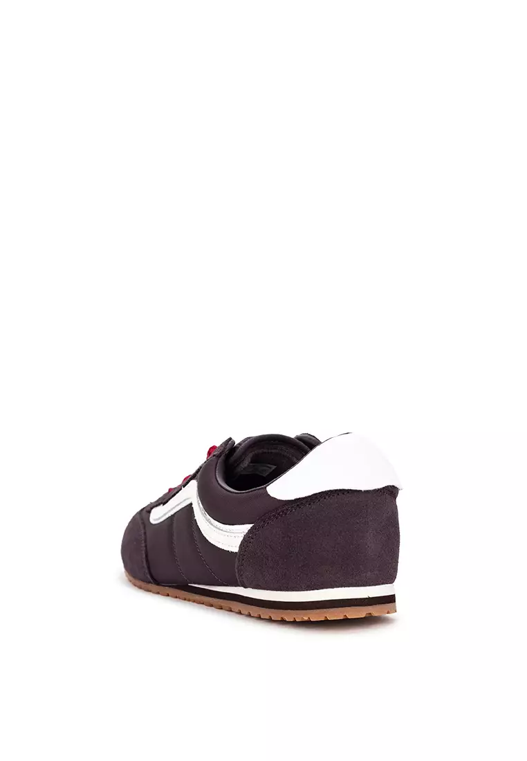 Super Lowpro Seasonal Sneakers