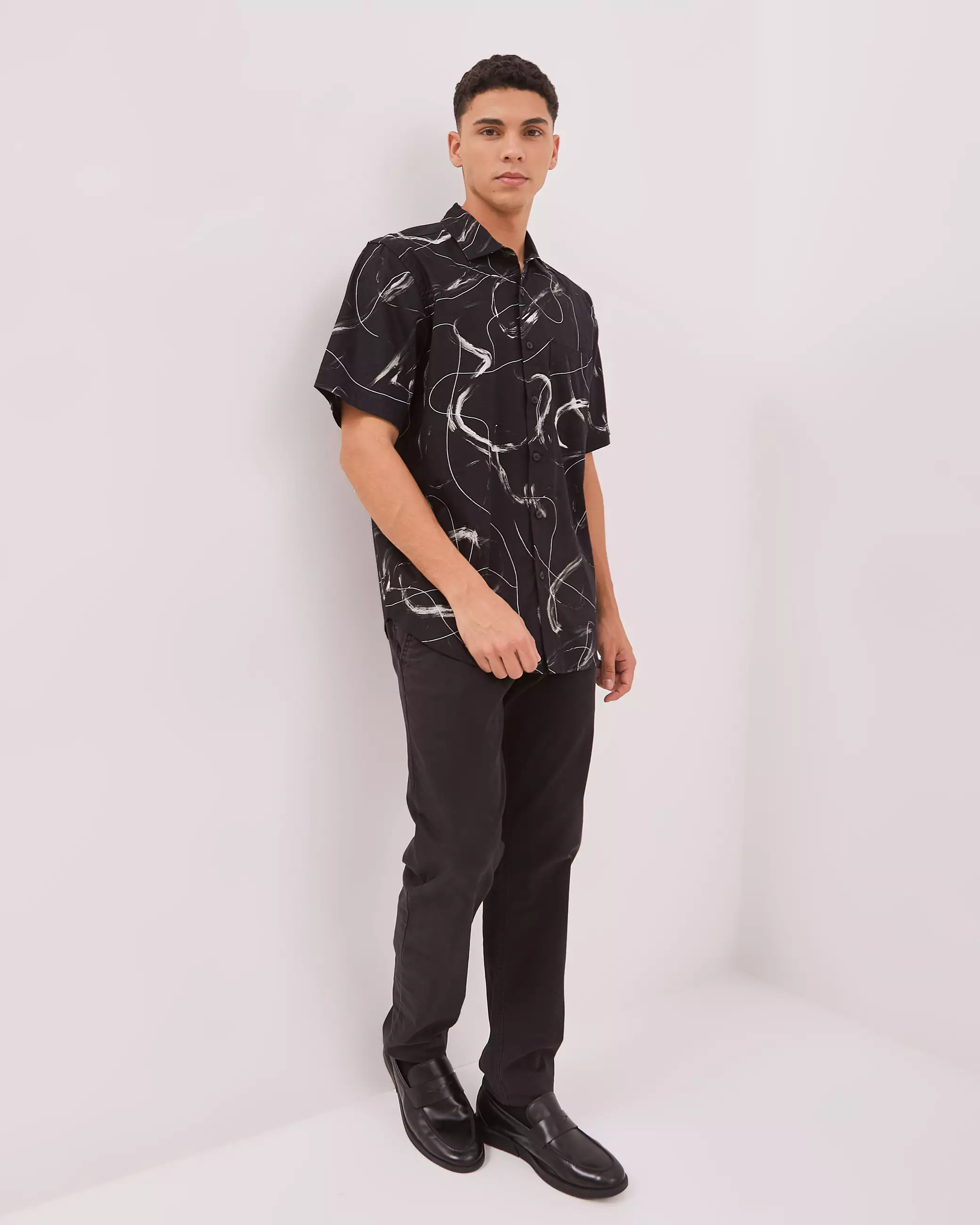 AMK Kemeja Motif Pria Lengan Pendek SHP Davao Ss Black