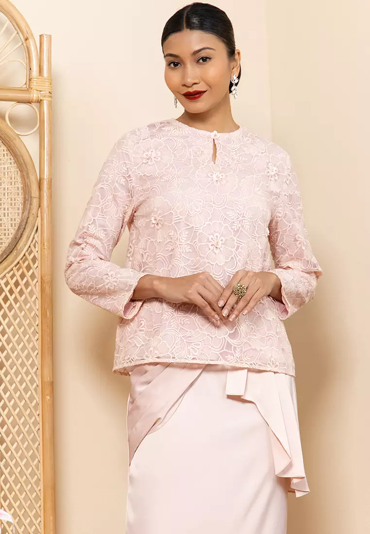 Buy Zalia Embroidery Lace Kurung Kedah Set Online ZALORA Malaysia