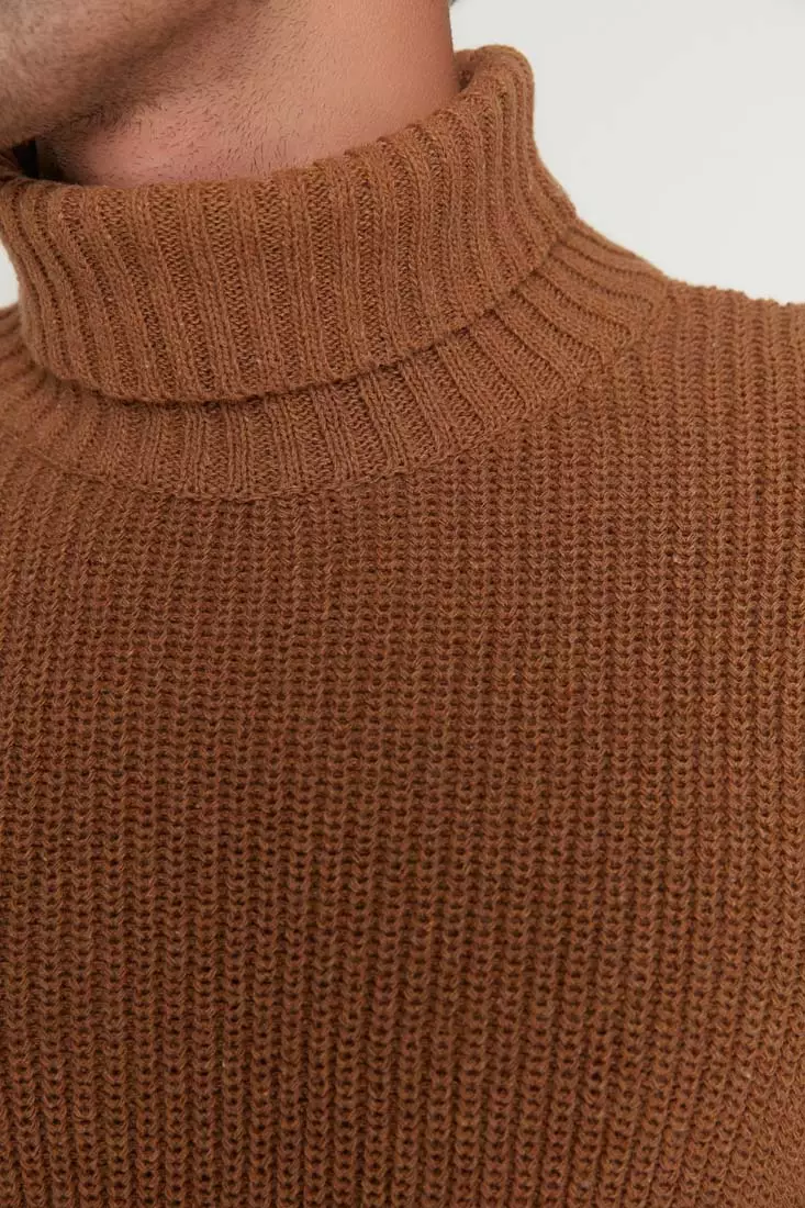 Men's camel hot sale turtleneck sweater