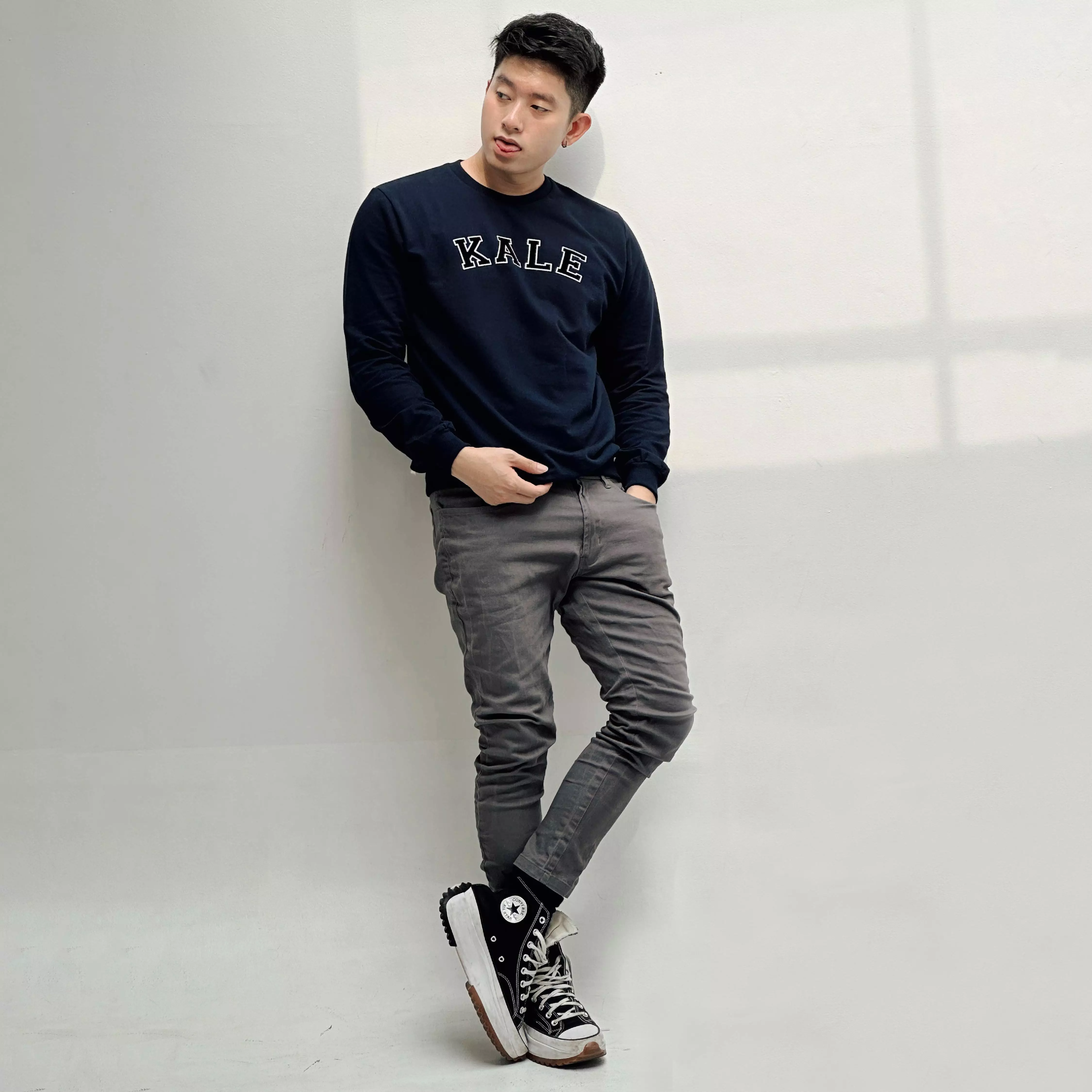 Kale Steven Navy / Sweater Pria