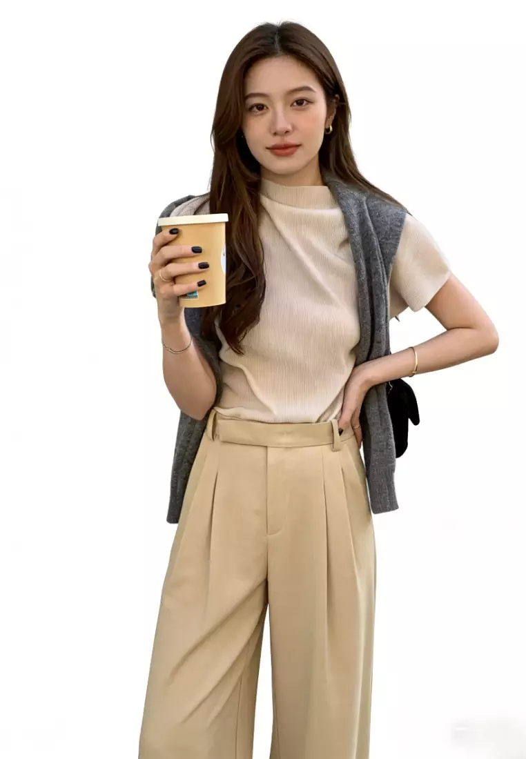 Half Mock Neck Textured Short Sleeve T-Shirt CA26031922W