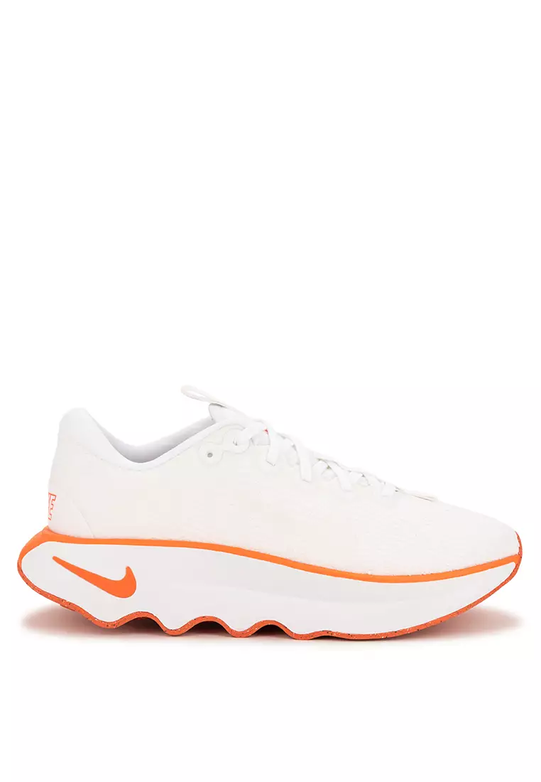 Motiva Walking Shoes