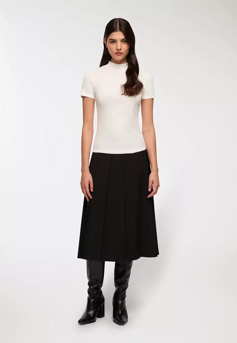 Woman Short-Sleeved T-Shirt