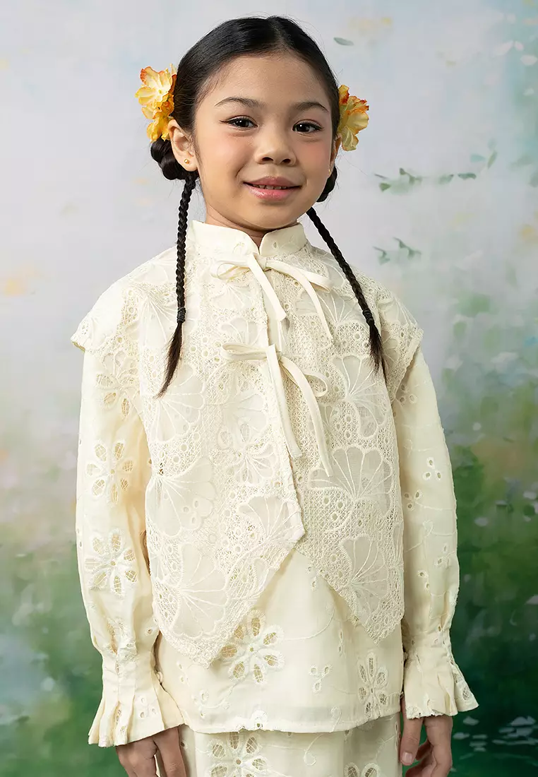 Amelia Kedah with Vest Set