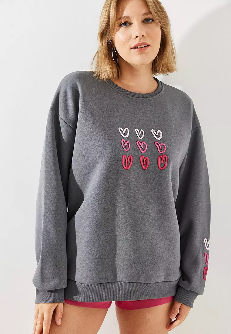 Women's Three Thread Raised Heart Printed Sweatshirt